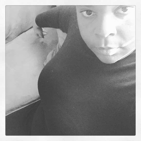 Meet your Posher, M Knight Shamylan - Picture 3 of 3